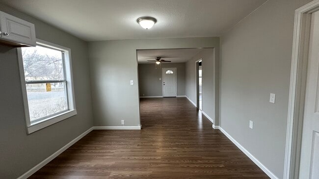 Building Photo - 901 Johnson St