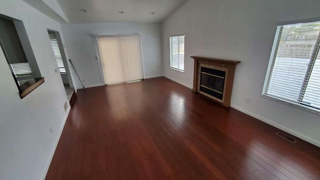 Building Photo - 2574 Cowall Dr