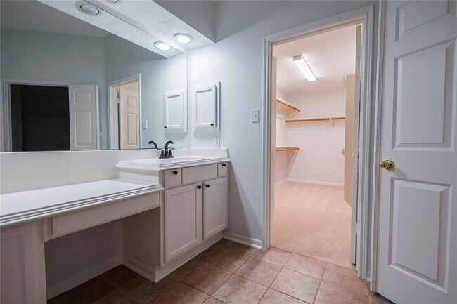 Building Photo - 1131 Spinnaker Way