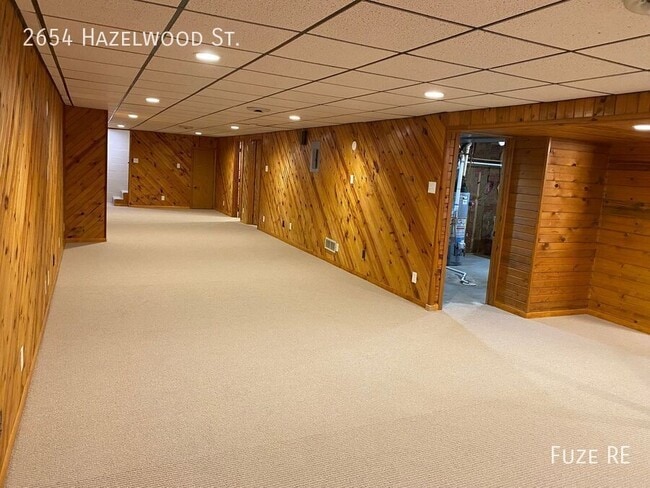 Building Photo - 2654 Hazelwood St