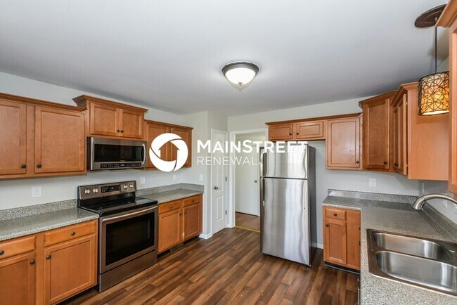 Building Photo - 4005 New London Ct