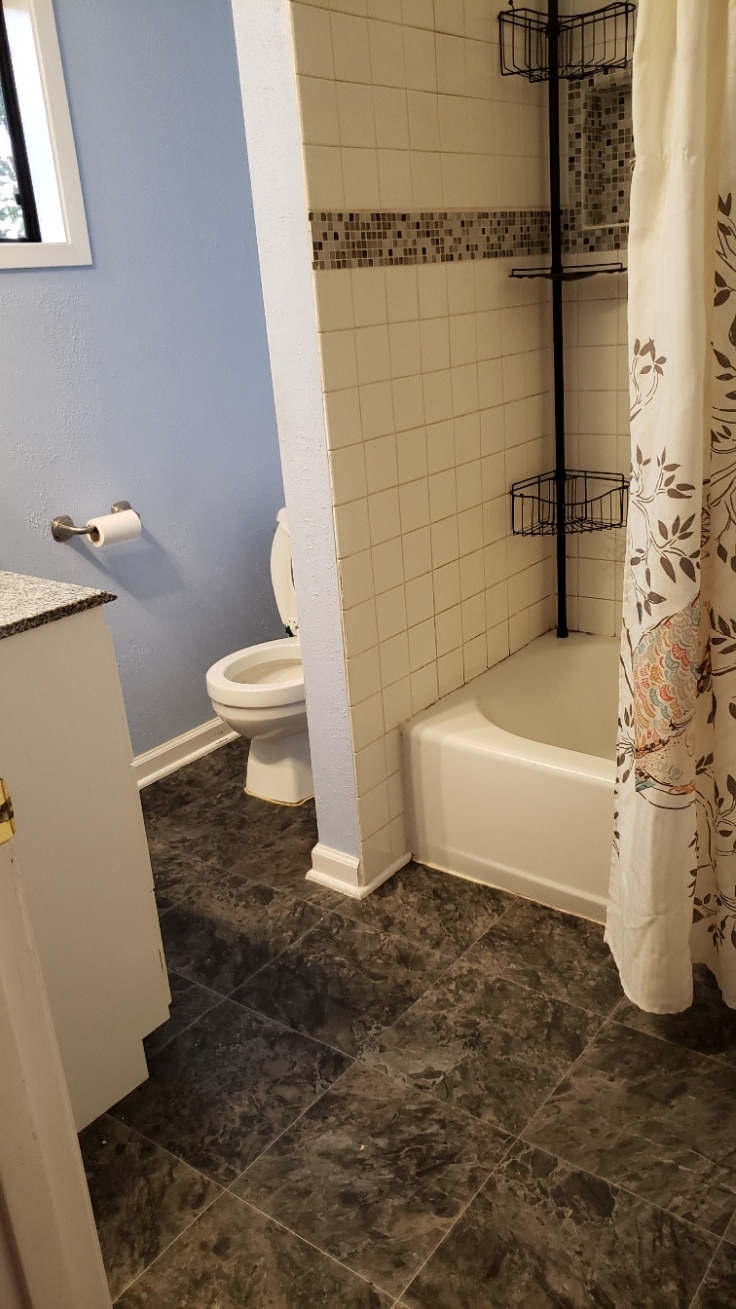 Bath - 607 N 1st Ave