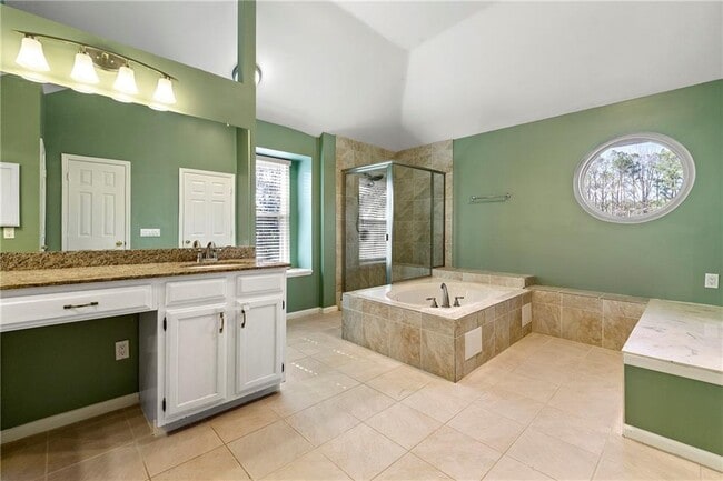 Building Photo - 3744 Misty Wood Dr N W