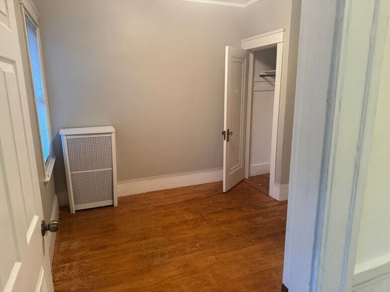 Building Photo - 34 Morningside Rd