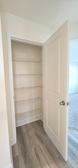 Building Photo - 1534 Cedar Tree Dr