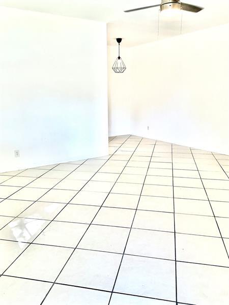 Building Photo - 1645 NE 12th St