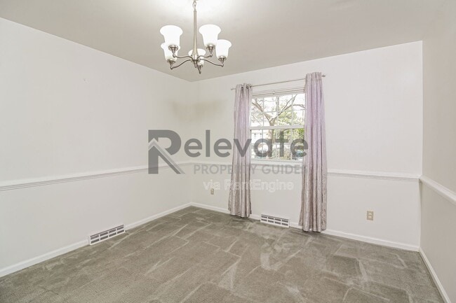 Building Photo - 7808 E Yardley Rd