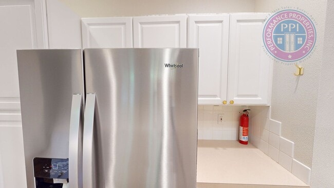 Building Photo - DEPOSIT FREE MOVE-IN WITH OBLIGO!  BEAVERT...