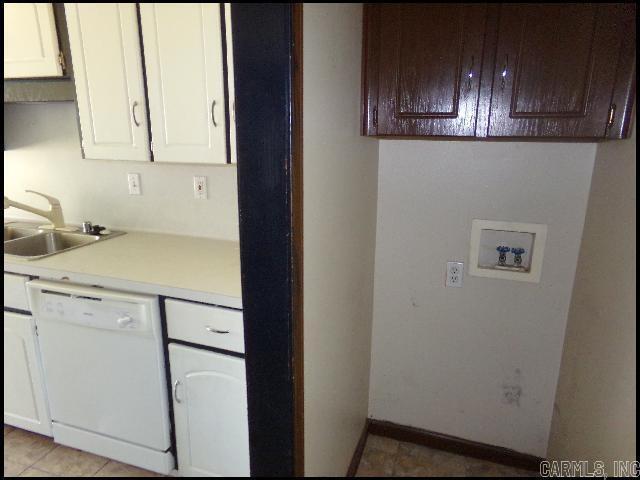 Building Photo - 19 Fox Run Cir