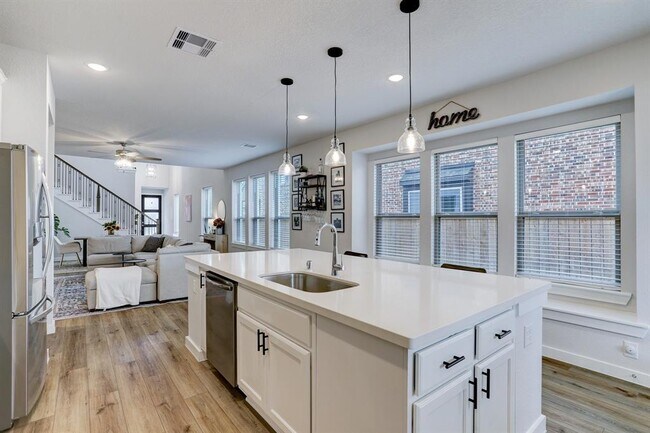 Building Photo - 20923 Grand Surprise Ct