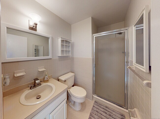 Building Photo - 61 Seaview Ave