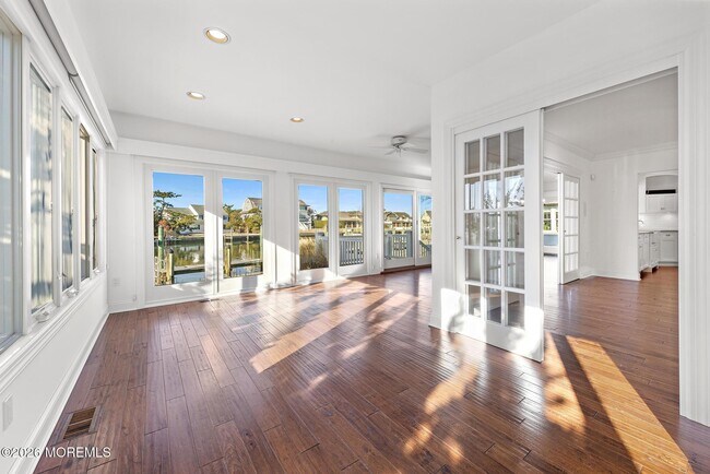 Building Photo - 954 Barnegat Ln