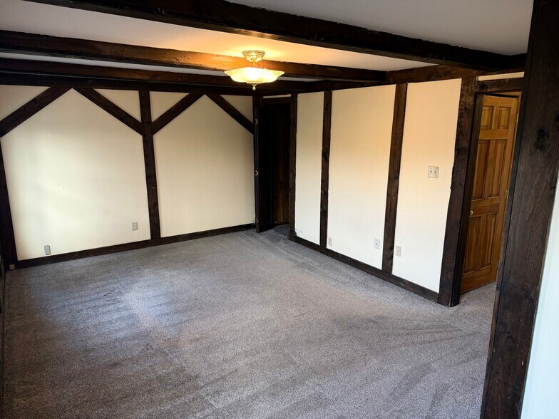 Building Photo - 29 Sussex St