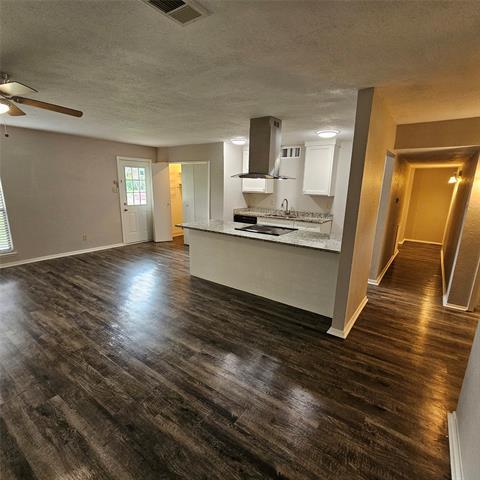 Building Photo - 3937 O'Hare Dr
