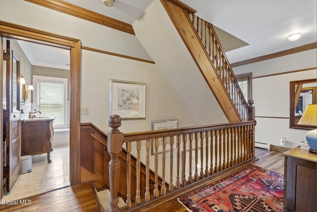 Building Photo - 69 Union Ave