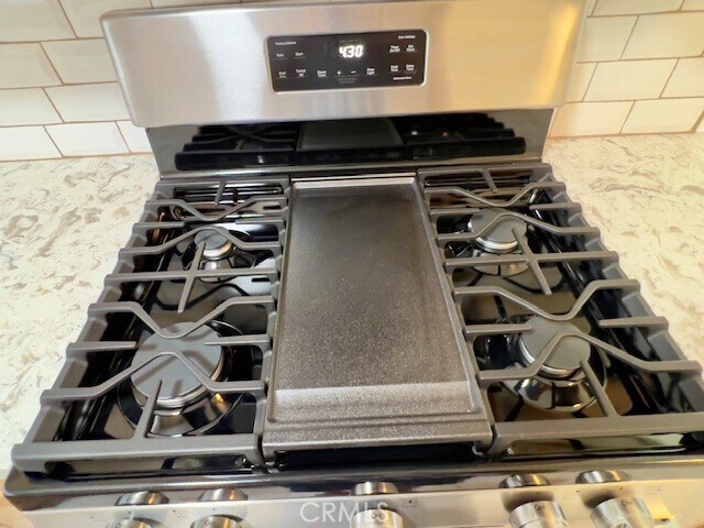 Building Photo - 711 N Soldano Ave