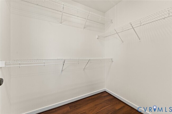 Building Photo - 3904 Village Townes Walk