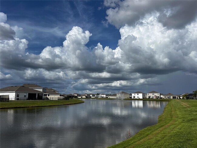 Building Photo - 10634 Chippewa Dr