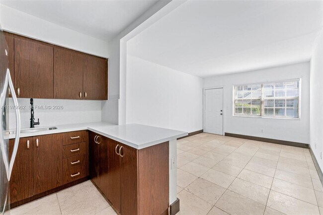 Building Photo - 541 NE 62nd St