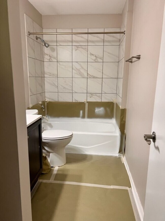 Building Photo - 1167 Abbey Ln