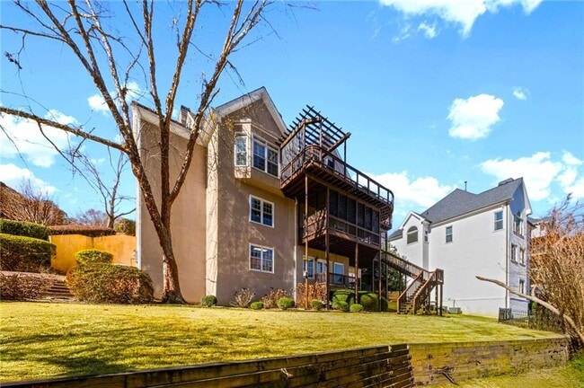 Building Photo - 445 Water Shadow Ln