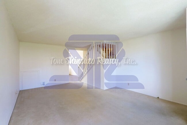 Building Photo - Townhouse at Mariner's Village 2