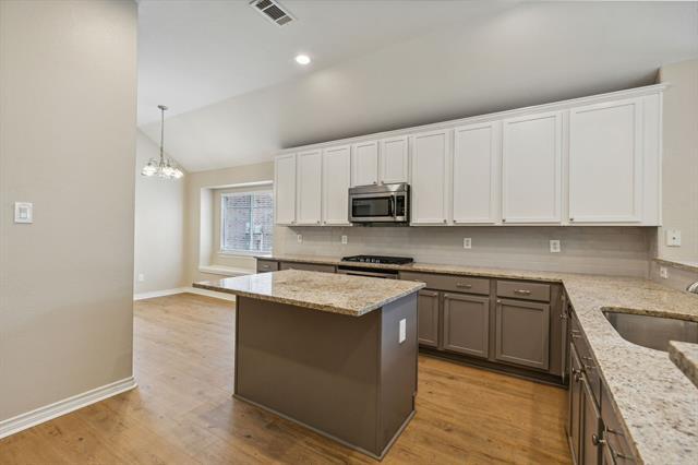 Building Photo - 9405 Fenway Dr