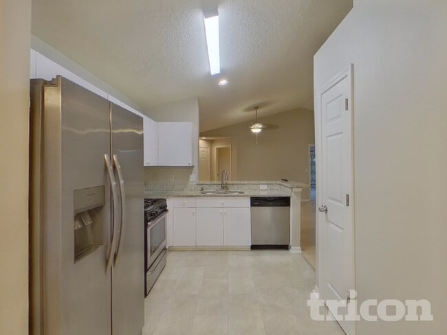 Building Photo - 723 Cape Cod Cir