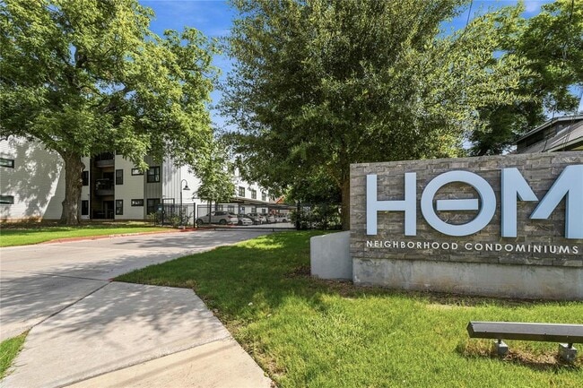 Building Photo - 3101 Govalle Ave