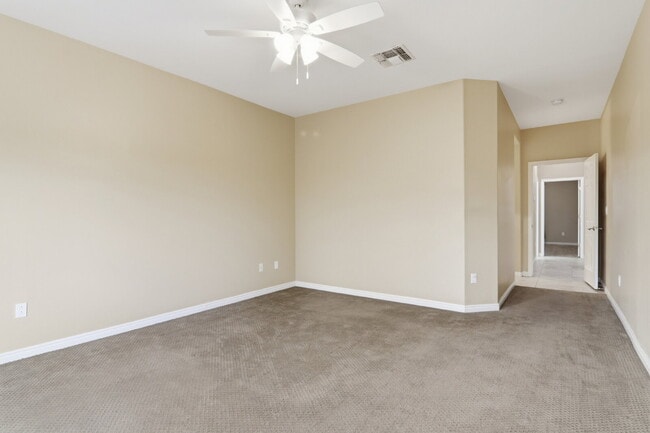 Building Photo - Discover comfortable single-story living in this inviting 3-bedroom, 2-bathroom home offering 1,7...