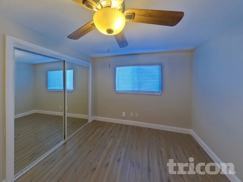 Building Photo - 1641 Patlin Cir N