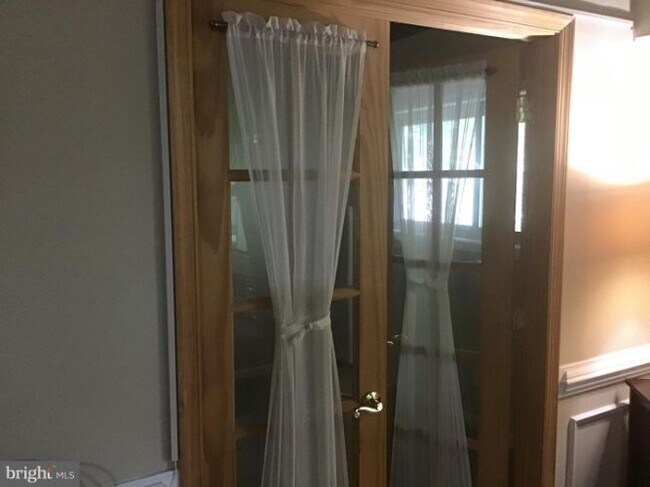 Building Photo - 4381 Americana Dr