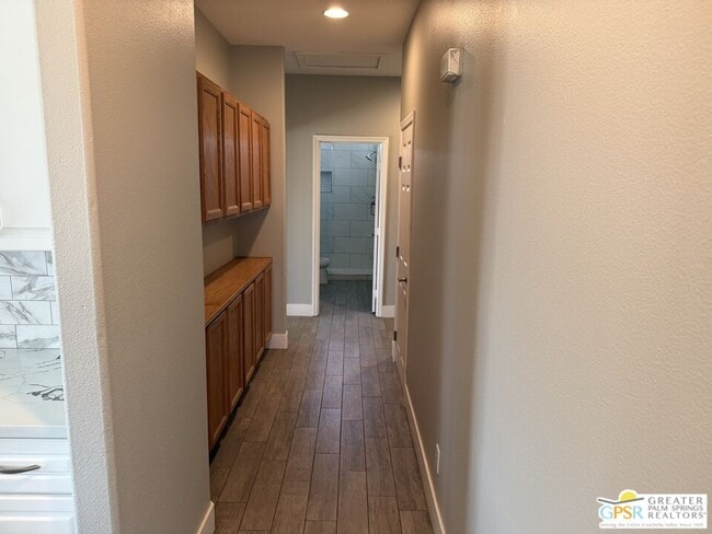 Building Photo - 12385 Sumac Dr