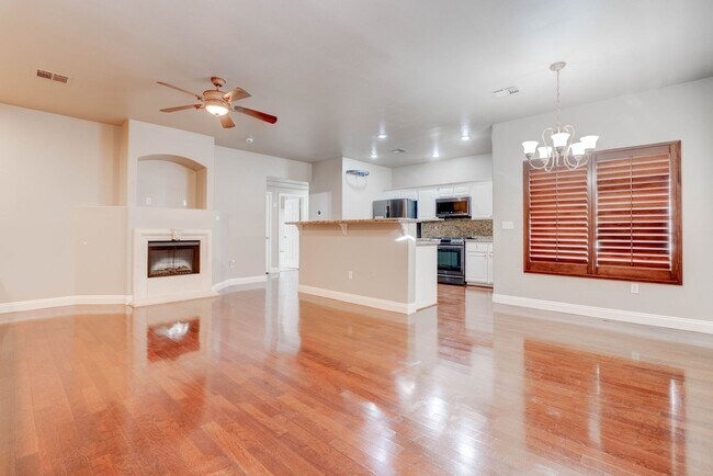 Building Photo - 10001 Crimson Palisades Pl