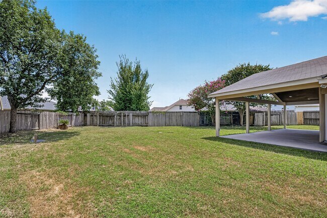 Building Photo - 20707 Pine Rain Ct