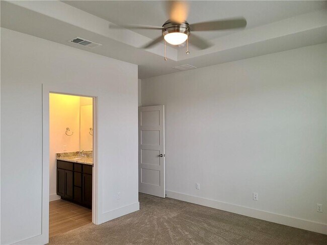 Building Photo - 1265 Summerbrooke Cir