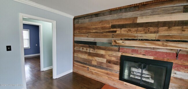 Building Photo - 3013 Wellbrooke Rd
