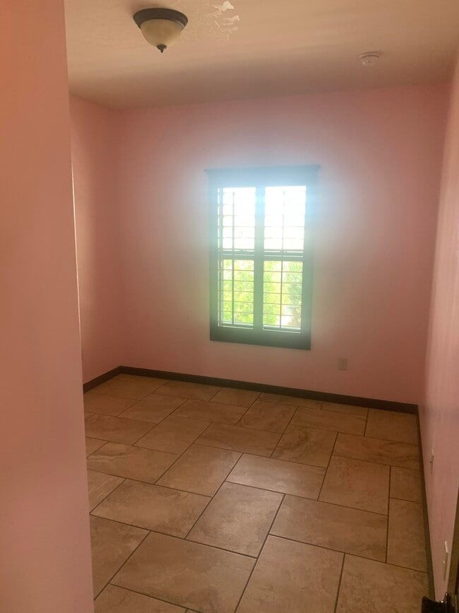 Building Photo - 12821 Little Misty Ln