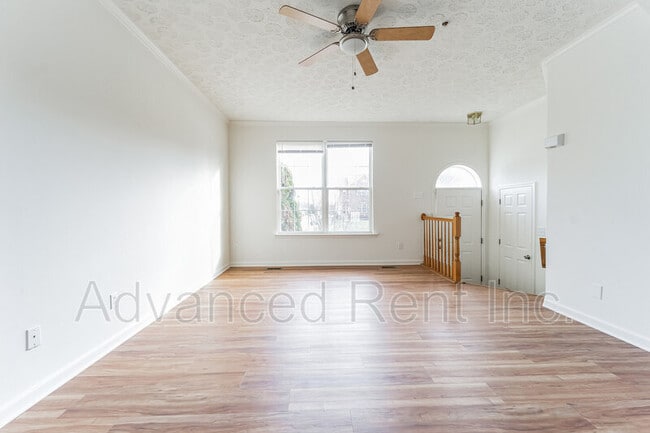 Building Photo - 1404 Roman Ridge Way