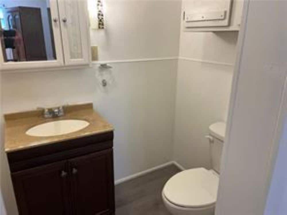 Primary bath - 620 Metairie Lawn Dr