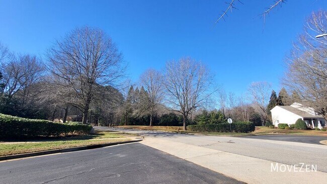 Building Photo - 2660 Halle Ann Cir