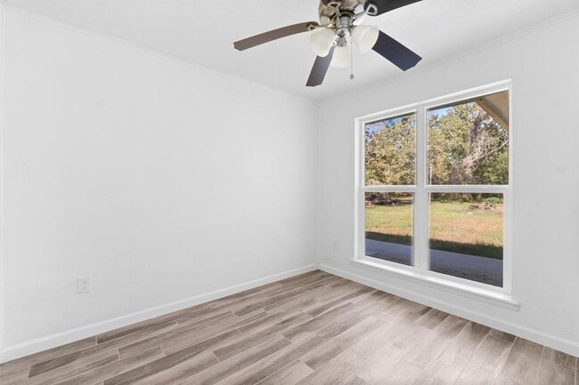 Building Photo - 456 Deep Woods Ln