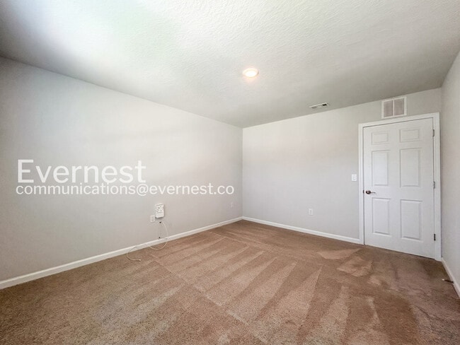 Building Photo - 4 Sea Ship Pl