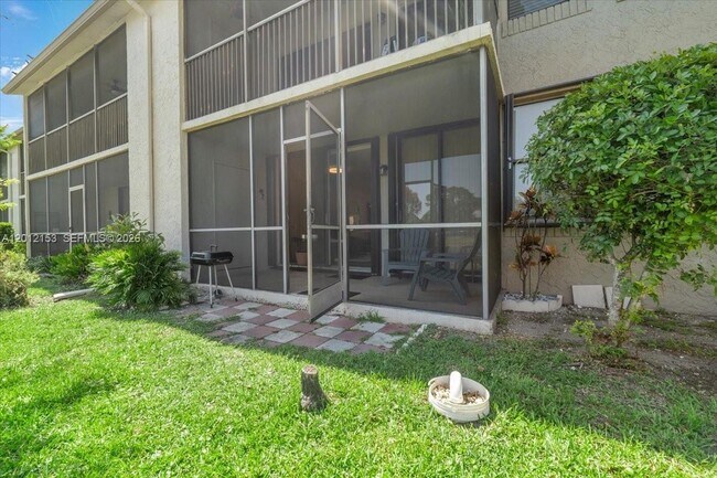 Building Photo - 1234 S Military Trail