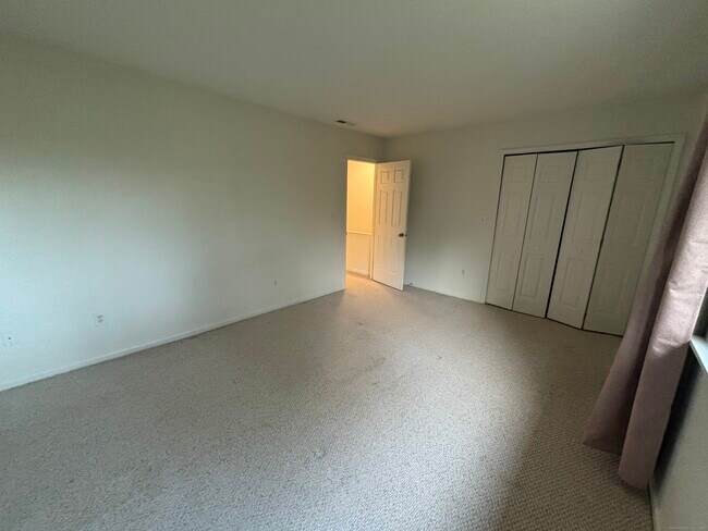 Building Photo - 148 Conestoga Way