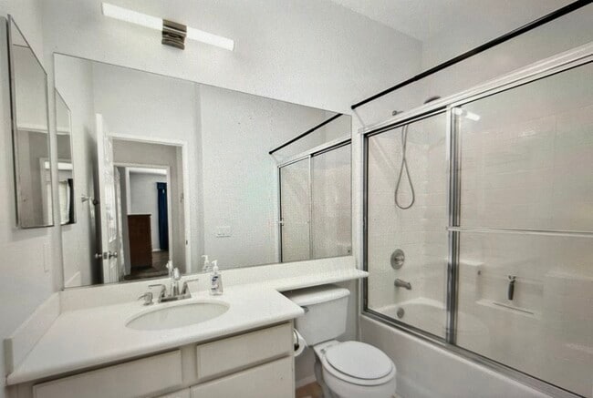 Building Photo - 41211 Crooked Stick Dr