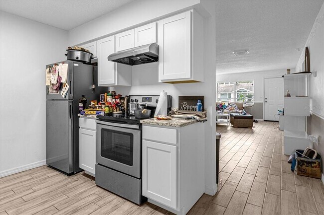 Building Photo - 1267 Woodman Way