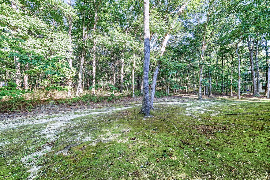 Building Photo - 83 Liberty Ct