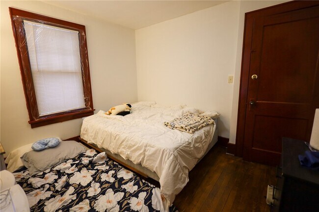 Building Photo - 610 Mitchell St