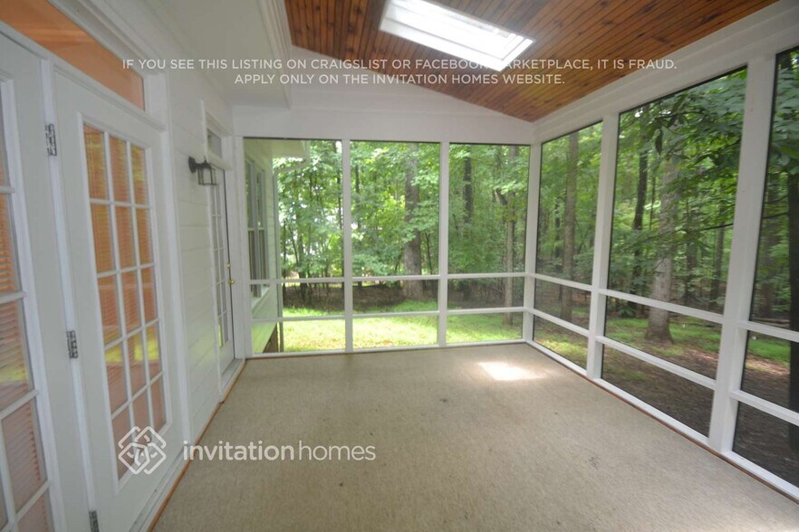 Building Photo - 5 Wilsford Ct